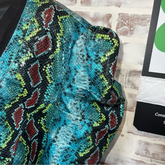 Azalea wang Vibrant Snake Print Jacket 2X - Picture 4 of 9